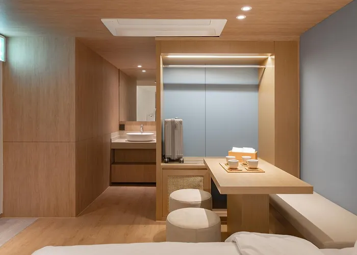 하로스테이 신사점 Hotel